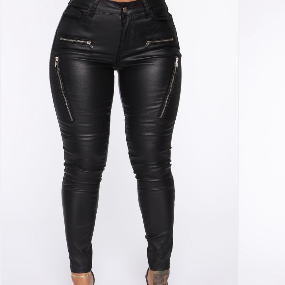 Faux Leather Zipper Skinny Jeans